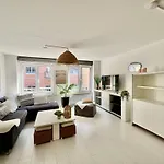Sfeervol En Lichtrijk Centrum Apartment