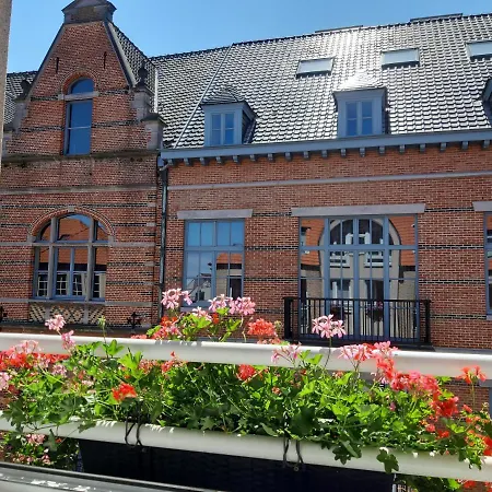 Lichtrijk En Sfeervol Centrum クノック・ヘイスト