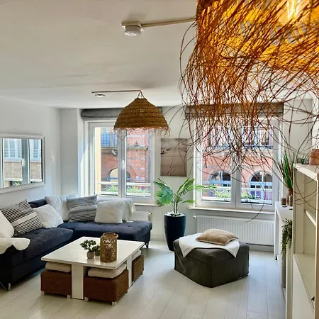 Sfeervol En Lichtrijk Centrum Appartement *