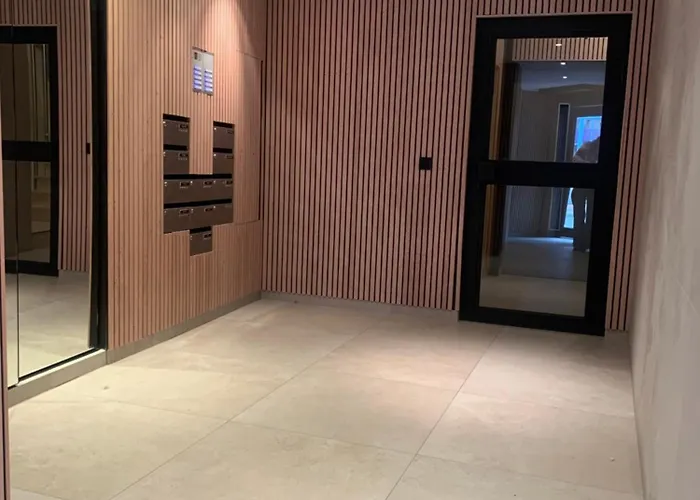 Sfeervol En Lichtrijk Centrum *